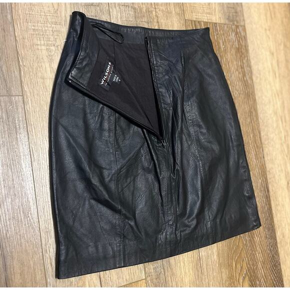 Vintage Wilson's Leather Black Mini Skirt Sz 6 NEW! Classic Timeless Mob Wives - Picture 3 of 9